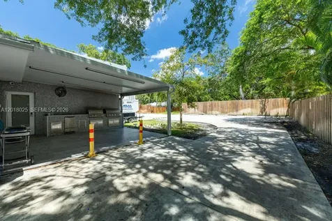 5940 SW 37th Avenue Dania Beach FL 33312