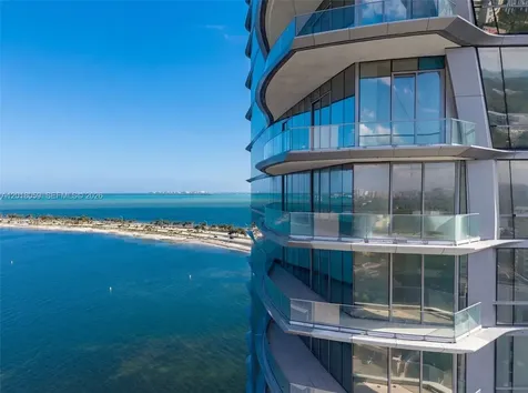 175 SE 25th Road Miami FL 33129