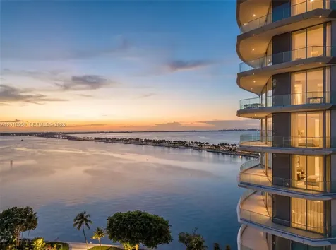 175 SE 25th Road Miami FL 33129