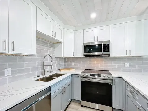 226 Newport O Deerfield Beach FL 33442
