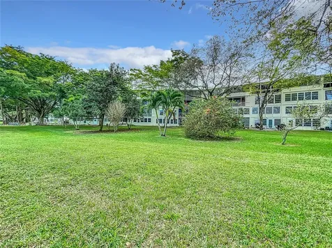 226 Newport O Deerfield Beach FL 33442