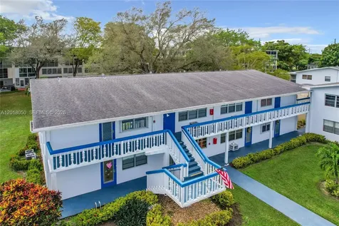 226 Newport O Deerfield Beach FL 33442