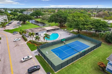 226 Newport O Deerfield Beach FL 33442