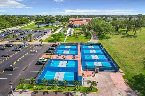 226 Newport O Deerfield Beach FL 33442