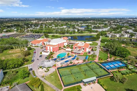 226 Newport O Deerfield Beach FL 33442