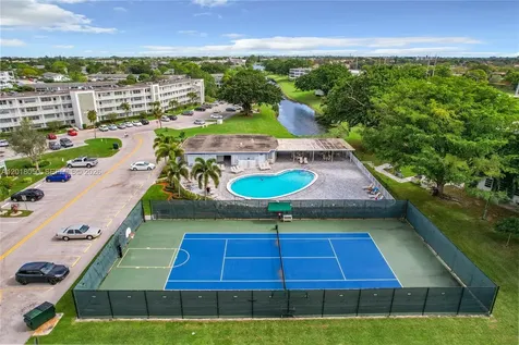 226 Newport O Deerfield Beach FL 33442