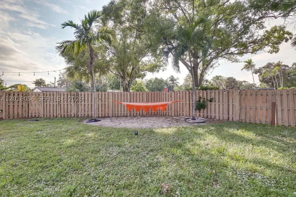 1237 SW 28th Street Fort Lauderdale FL 33315
