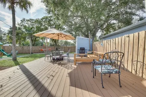 1237 SW 28th Street Fort Lauderdale FL 33315