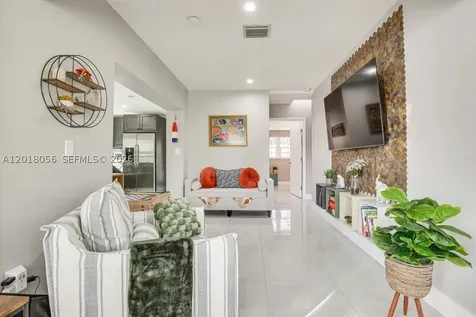 1237 SW 28th Street Fort Lauderdale FL 33315