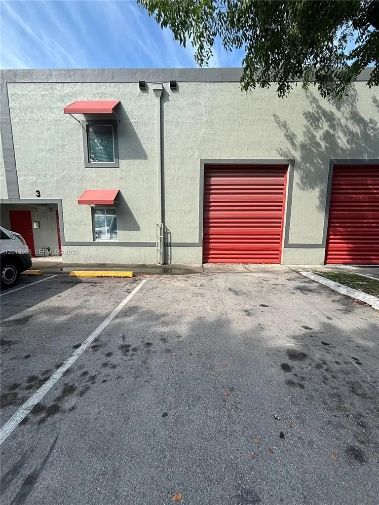 10950 NW 138th Street Hialeah Gardens FL 33018
