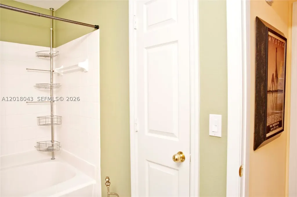 533 NE 3rd Avenue Fort Lauderdale FL 33301