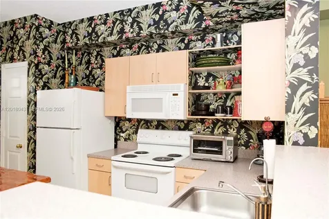 533 NE 3rd Avenue Fort Lauderdale FL 33301