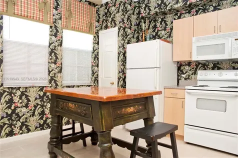 533 NE 3rd Avenue Fort Lauderdale FL 33301