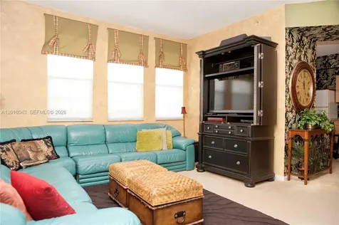 533 NE 3rd Avenue Fort Lauderdale FL 33301