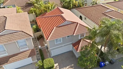 1135 Oysterwood Street Hollywood FL 33019