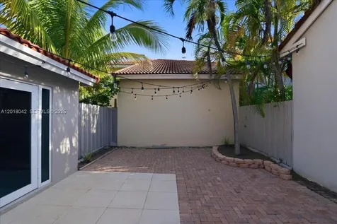 1135 Oysterwood Street Hollywood FL 33019
