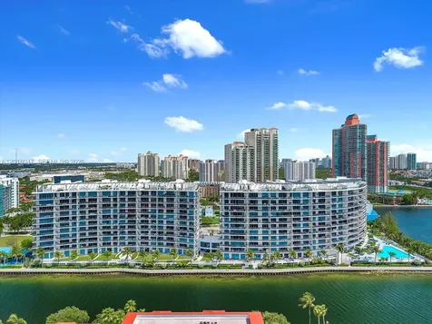 3300 NE 188th Street Aventura FL 33180