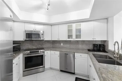 1800 Sunset Harbour Drive Miami Beach FL 33139