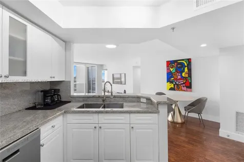 1800 Sunset Harbour Drive Miami Beach FL 33139