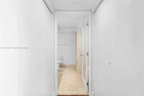 1800 Sunset Harbour Drive Miami Beach FL 33139