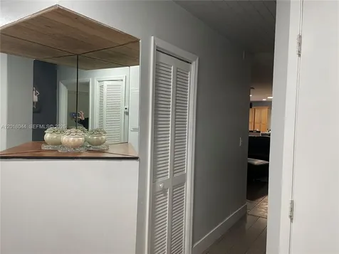 9260 SW 164th Street Palmetto Bay FL 33157