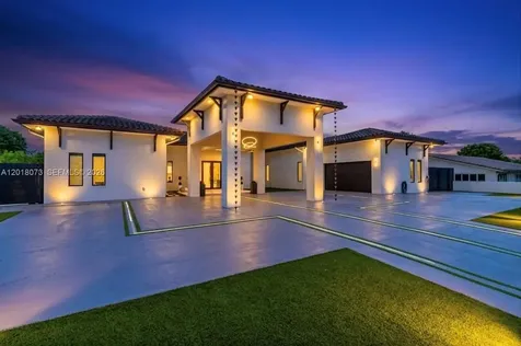 320 SW 125th Avenue Miami FL 33184