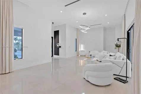320 SW 125th Avenue Miami FL 33184