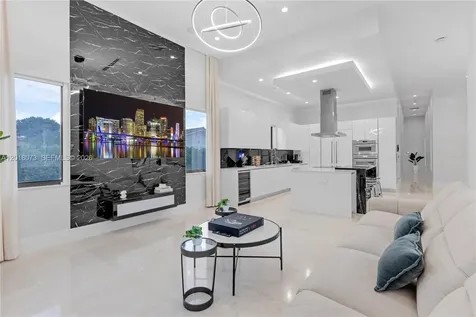 320 SW 125th Avenue Miami FL 33184