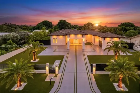 320 SW 125th Avenue Miami FL 33184