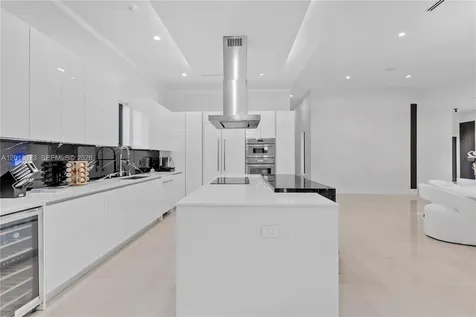320 SW 125th Avenue Miami FL 33184