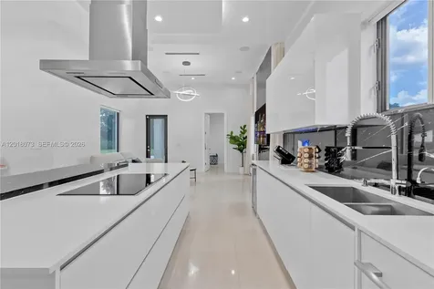 320 SW 125th Avenue Miami FL 33184