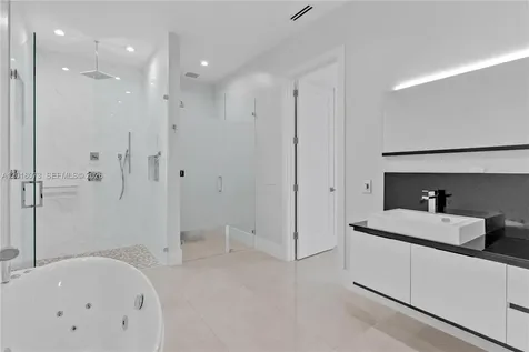 320 SW 125th Avenue Miami FL 33184