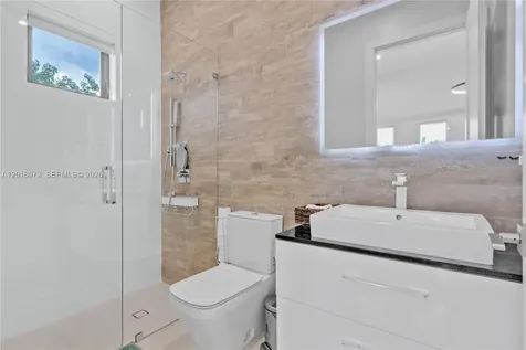 320 SW 125th Avenue Miami FL 33184