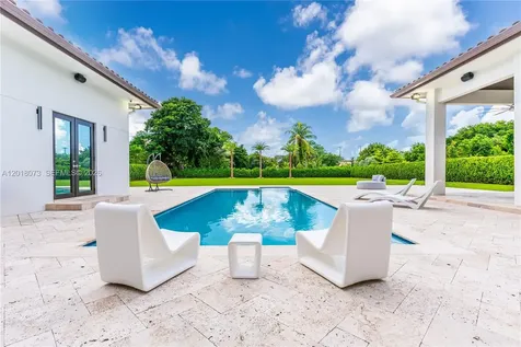 320 SW 125th Avenue Miami FL 33184