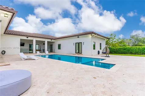 320 SW 125th Avenue Miami FL 33184