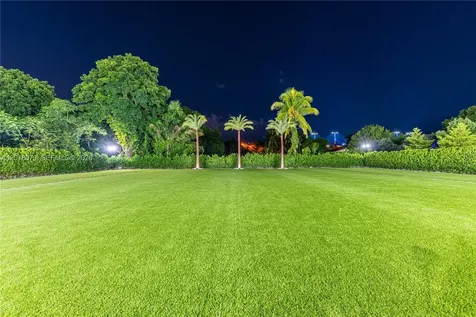 320 SW 125th Avenue Miami FL 33184