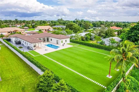 320 SW 125th Avenue Miami FL 33184