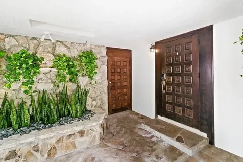 13325 SW 84th Avenue Pinecrest FL 33156
