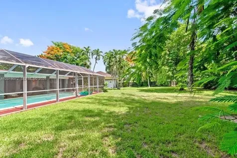 13325 SW 84th Avenue Pinecrest FL 33156