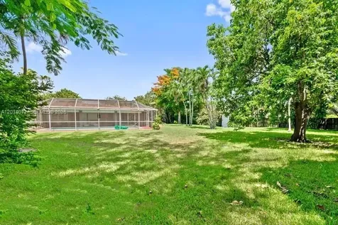 13325 SW 84th Avenue Pinecrest FL 33156