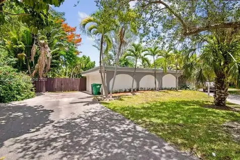 13325 SW 84th Avenue Pinecrest FL 33156