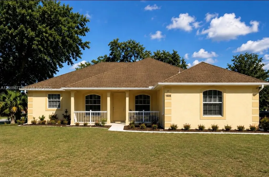 7608 Deland Avenue Fort Pierce FL 34951