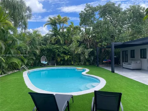 1955 Alamanda Drive North Miami FL 33181