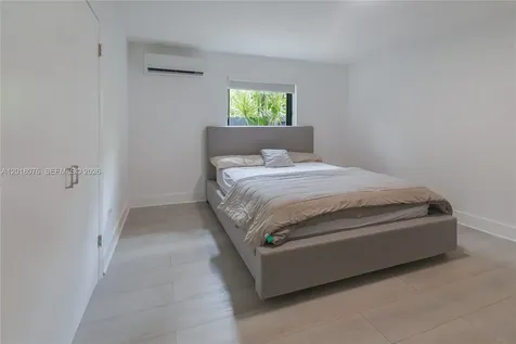 1955 Alamanda Drive North Miami FL 33181