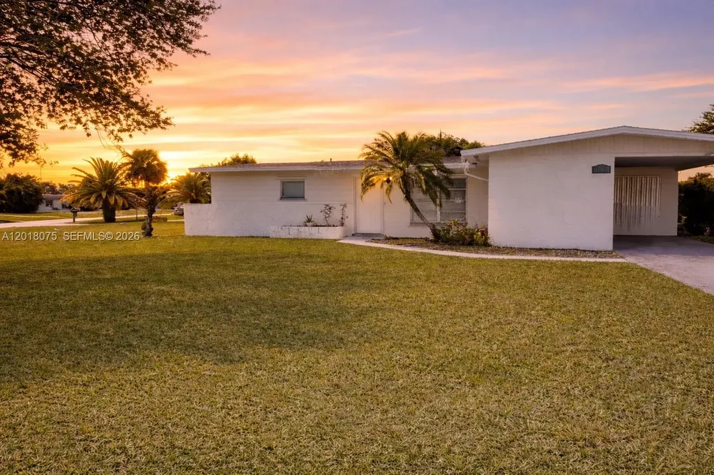 1104 E Jasmine Road Lehigh Acres FL 33936