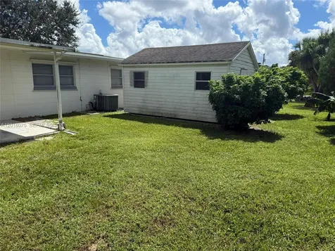 1104 E Jasmine Road Lehigh Acres FL 33936