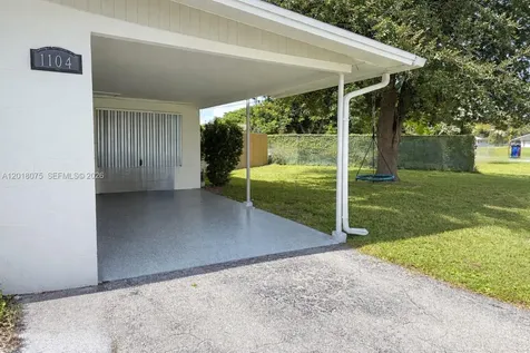 1104 E Jasmine Road Lehigh Acres FL 33936