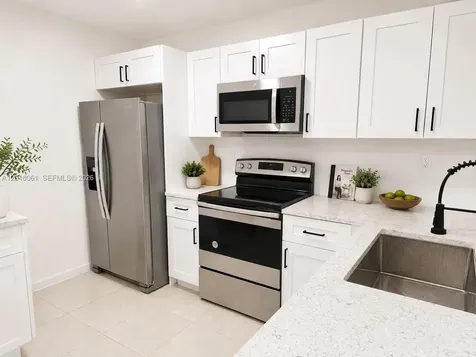 15721 SW 137th Avenue Miami FL 33177