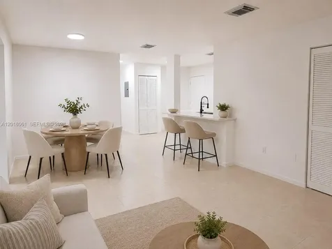 15721 SW 137th Avenue Miami FL 33177
