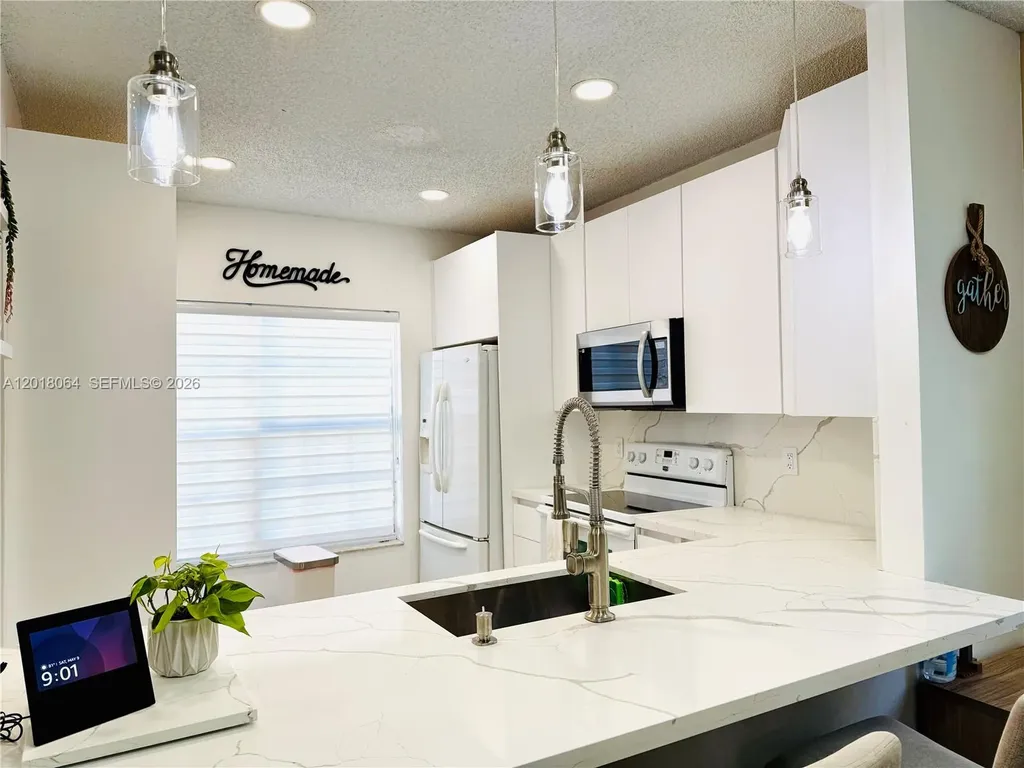 16213 Emerald Cove Road Weston FL 33331